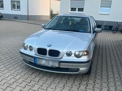Silber Gebraucht 2002 BMW 318 Compact Kleinwagen | 1.990 € (Etwas zu teuer)