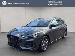 Magnetic metallic Gebraucht 2024 Ford Focus ST-Line Limousine | 25.690 € (Fairer Preis)