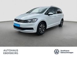 Weiß Gebraucht 2024 VW Touran Move Van / Kleinbus | 30.900 € (Guter Preis)