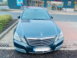 Grau Gebraucht 2012 Mercedes E350 Avantgarde Kombi | 10.900 € (Superpreis)