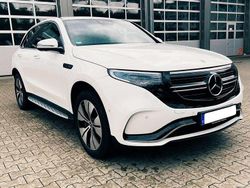 Weiß Gebraucht 2022 Mercedes EQC400 Electric Art SUV | 41.560 € (Teuer)