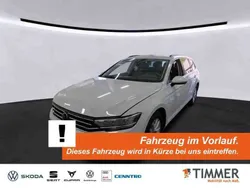Weiß Gebraucht 2023 VW Passat Business Kombi | 26.340 € (Etwas zu teuer)