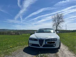 Weiß Gebraucht 2011 Alfa Romeo 159 Kombi | 5.200 € (Etwas zu teuer)
