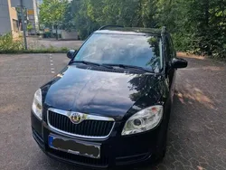 Schwarz Gebraucht 2009 Skoda Fabia Kombi | 2.500 €