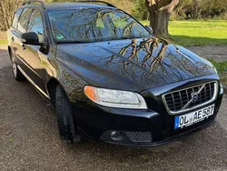 Schwarz Gebraucht 2007 Volvo V70 Momentum Kombi | 3.800 € (Etwas zu teuer)