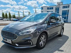 Grau Gebraucht 2020 Ford Galaxy Titanium Van / Kleinbus | 30.420 € (Fairer Preis)