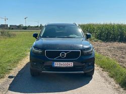 Schwarz Gebraucht 2020 Volvo XC40 Momentum SUV | 17.900 € (Superpreis)