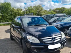 Schwarz Gebraucht 2006 Mercedes B200 Van / Kleinbus | 2.499 € (Fairer Preis)