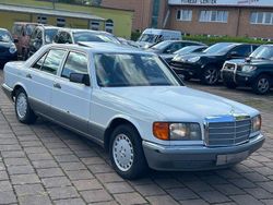 Weiß Gebraucht 1988 Mercedes S300 Limousine | 3.999 €