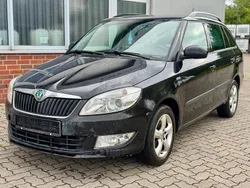 Schwarz Gebraucht 2012 Skoda Fabia Kombi | 1.850 €