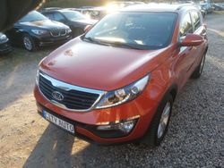 Orange Gebraucht 2011 Kia Sportage Vision SUV | 9.470 € (Etwas zu teuer)