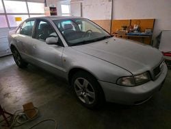 Silber Gebraucht 1998 Audi A4 Limousine | 1.250 € (Superpreis)