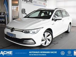 Pure white (weiß) Gebraucht 2022 VW Golf VIII Style Kombi | 21.449 € (Fairer Preis)