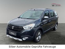 Grau Gebraucht 2020 Dacia Lodgy Stepway Van / Kleinbus | 15.900 € (Etwas zu teuer)