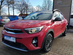 (bbe) signalrot met./schwarz Gebraucht 2018 Kia Stonic Platinum Edition SUV | 14.990 € (Etwas zu teuer)