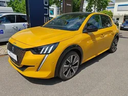 Lack gelb faro/typ aussenverkl Gebraucht 2022 Peugeot e-208 GT Kleinwagen | 17.690 € (Fairer Preis)