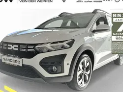 Weiß Gebraucht 2024 Dacia Sandero Expression Kleinwagen | 16.980 € (Guter Preis)