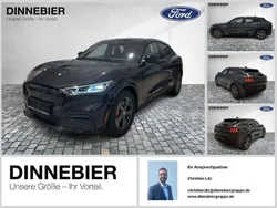 Grau (metallic) Gebraucht 2022 Ford Mustang Mach-E SUV | 41.120 € (Etwas zu teuer)