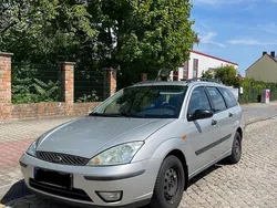 Grau Gebraucht 2002 Ford Focus Kombi | 850 € (Guter Preis)