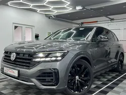 Grau Gebraucht 2019 VW Touareg R-line SUV | 43.700 € (Etwas zu teuer)