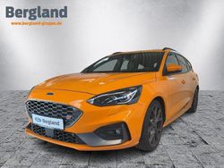 Tropicalorange metallic orange Gebraucht 2019 Ford Focus ST Limousine | 29.990 €