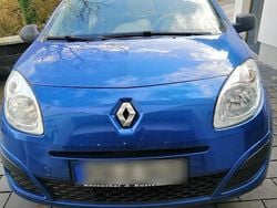 Blau Gebraucht 2008 Renault Twingo Kleinwagen | 2.300 €