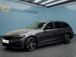 Grau Gebraucht 2021 BMW 330 M Sport Kombi | 42.699 € (Teuer)