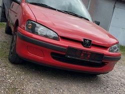 Rot Gebraucht 1997 Peugeot 106 Kleinwagen | 650 € (Guter Preis)