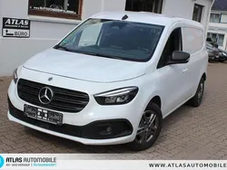 Weiß Gebraucht 2023 Mercedes Citan 112 Van / Kleinbus | 24.900 € (Teuer)