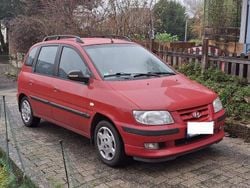 Rot Gebraucht 2002 Hyundai Matrix GLS Van / Kleinbus | 990 € (Guter Preis)