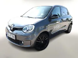 Metallic Gebraucht 2022 Renault Twingo Urban Night Kleinwagen | 15.450 € (Etwas zu teuer)