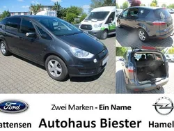Grau Gebraucht 2010 Ford S-MAX Trend Van / Kleinbus | 6.950 € (Fairer Preis)