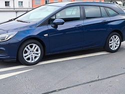 Blau Gebraucht 2017 Opel Astra Kombi | 6.350 € (Fairer Preis)