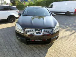 Rot Gebraucht 2009 Nissan Qashqai I-Way SUV | 5.999 € (Fairer Preis)