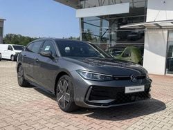 Grau Neu 2025 VW Passat R-line Limousine | 46.886 € (Guter Preis)