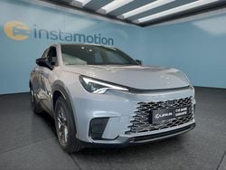 Grau Neu 2025 Lexus LBX SUV | 33.649 € (Etwas zu teuer)