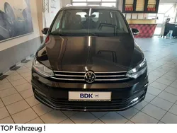 Schwarz Gebraucht 2024 VW Touran Van / Kleinbus | 32.995 € (Fairer Preis)