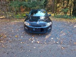 Schwarz Gebraucht 2014 Skoda Octavia RS Kombi | 10.000 € (Fairer Preis)