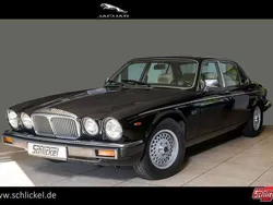 Schwarz Gebraucht 1988 Jaguar XJ12 Limousine | 11.465 €