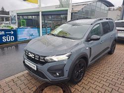 Grau Gebraucht 2023 Dacia Jogger Extreme Van / Kleinbus | 18.699 € (Guter Preis)