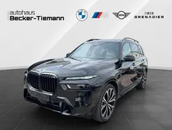 Saphirschwarz Gebraucht 2024 BMW X7 M Sport SUV | 104.795 € (Guter Preis)