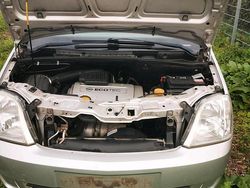 Silber Gebraucht 2005 Opel Meriva Van / Kleinbus | 1.800 € (Fairer Preis)