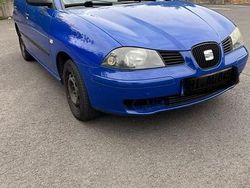 Blau Gebraucht 2003 Seat Ibiza Kleinwagen | 699 € (Guter Preis)