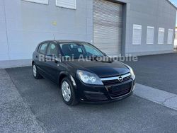 Schwarz Gebraucht 2006 Opel Astra Edition Kombi | 3.750 € (Etwas zu teuer)