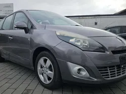Grau Gebraucht 2009 Renault Grand Scénic III Dynamique Van / Kleinbus | 2.900 € (Fairer Preis)