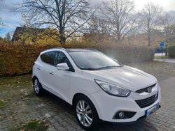 Weiß Gebraucht 2012 Hyundai ix35 Premium SUV | 7.800 € (Guter Preis)