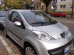 Silber metallic Gebraucht 2007 Peugeot 107 Urban Move Kleinwagen | 4.500 €