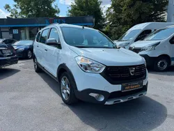 Weiß Gebraucht 2019 Dacia Lodgy Stepway Van / Kleinbus | 11.499 € (Fairer Preis)