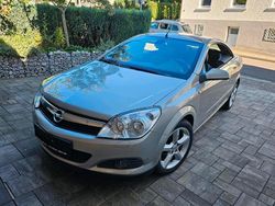 Grau Gebraucht 2007 Opel Astra Cabriolet Cabrio | 2.000 € (Guter Preis)