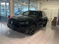 Grenadillschwarz metallic Neu 2025 VW Touareg R-line SUV | 88.980 € (Fairer Preis)